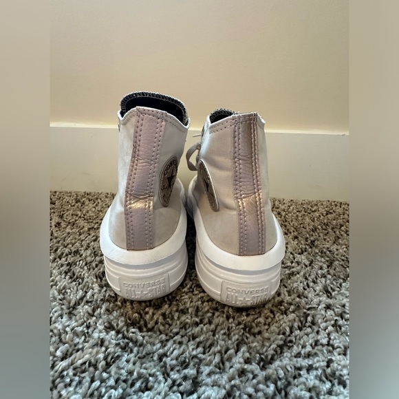 Barely worn platform high top tan converse size 7 - Picture 3 of 4